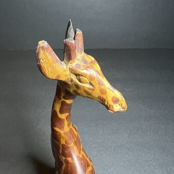 Vintage Kenyan Hand-Carved Wooden Giraffe Decor Figure on a Base 8" - Picture 5 of 8